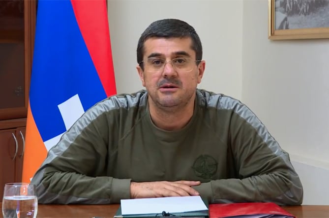 Ո՞վ է ծախել հողը, ծախել ենք ազգովի, դավաճանել ենք մեր զինվորներին․ Արայիկ Հարությունյանը՝ ստեղծված իրավիճակի մասին (ՎԻԴԵՈ) Ո՞վ է ծախել հողը, ծախել ենք ազգովի, դավաճանել ենք մեր զինվորներին․ Արայիկ Հարությունյանը՝ ստեղծված իրավիճակի մասին (ՎԻԴԵՈ)