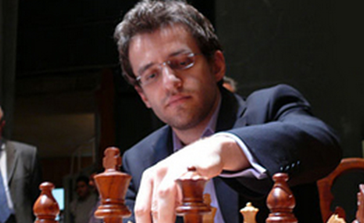 Аронян взял верх над Макшейном в матче шахматного турнира в Лондоне