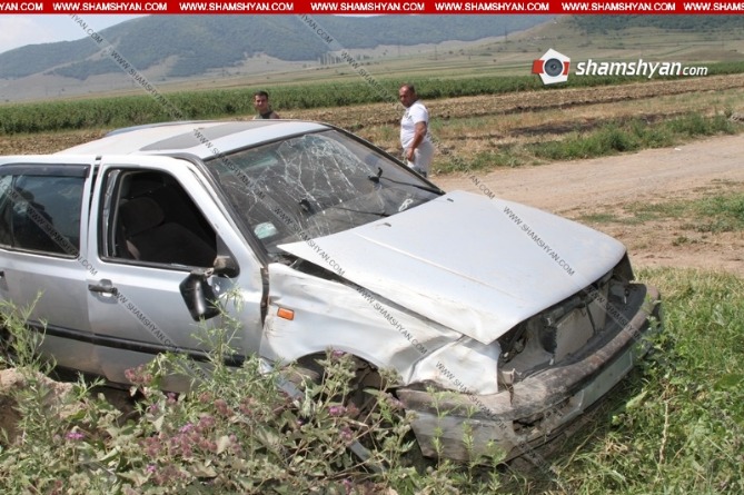 31-летняя беременная женщина потеряла ребенка в ДТП в Армении, 7-летний ребенок госпитализирован на вертолете санавиации (ВИДЕО) 