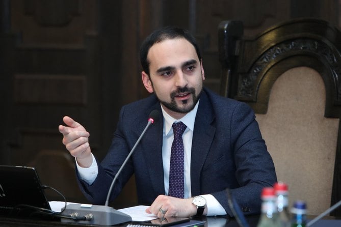 Ավինյանը` տեղաշարժի նոր սահմափակումների և գործող բացառությունների մասին (ՎԻԴԵՈ)