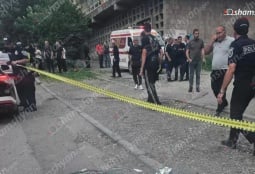 Դաժան դեպք՝ Վանաձորում․ որդին շենքից ցած է նետել մորը, ապա ինքն է ցած նետվել