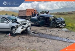 Ողբերգական ավտովթար Արագածոտնում․ Opel–ի ուղևորը մահացել է, 4 մարդ հոսպիտալացվել է