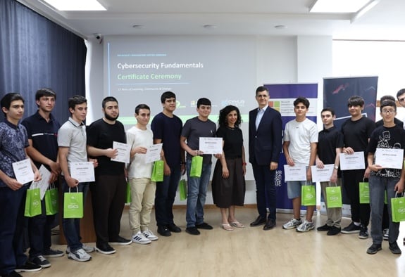 Ucom и Microsoft Innovation Center помогают школьникам развивать навыки кибербезопасности