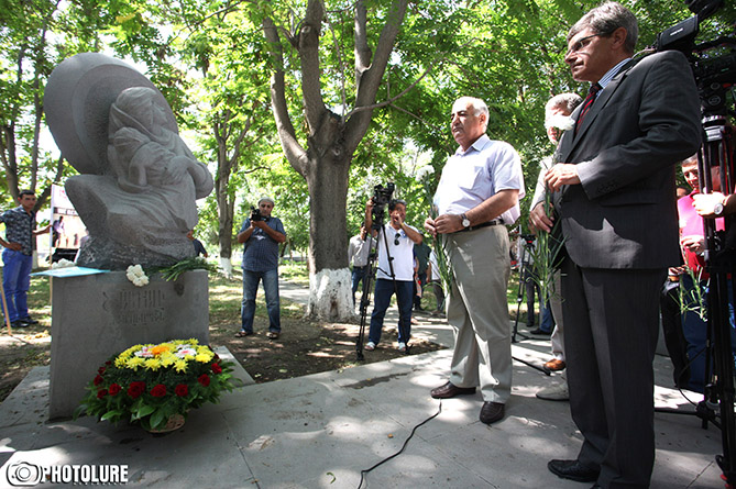 Память жертв Геноцида езидов в Ираке почтили в Армении