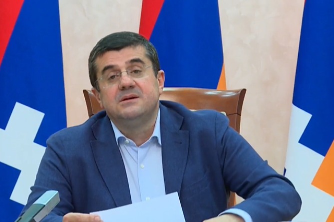 Президент Арцаха присоединится к сидячей акции протеста против блокады со стороны Азербайджана (ВИДЕО) Президент Арцаха присоединится к сидячей акции протеста против блокады со стороны Азербайджана (ВИДЕО)