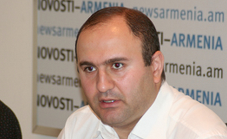 Армении необходимо использовать сотрудничество с Россией для усиления своей военной мощи - эксперт