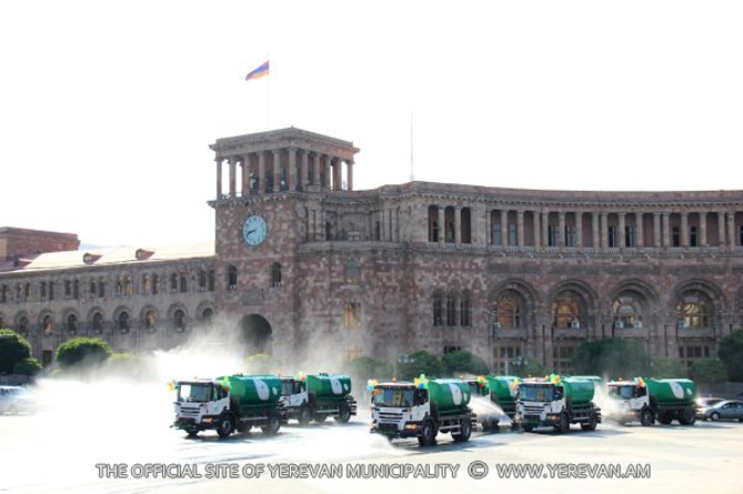Парад поливальных машин в Ереване-6