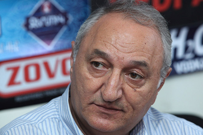«Ծառուկյան» դաշինքի պատգամավորը հայտարարել է մանդատը վայր դնելու մասին ենթադրաբար Քոչարյանի մասին հարցազրույցի պատճառով «Ծառուկյան» դաշինքի պատգամավորը հայտարարել է մանդատը վայր դնելու մասին ենթադրաբար Քոչարյանի մասին հարցազրույցի պատճառով