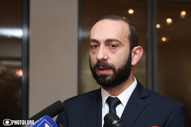 Спикер НС прокомментировал намерение "Дашнакцутюн" взять в свои руки правление Арменией Спикер НС прокомментировал намерение "Дашнакцутюн" взять в свои руки правление Арменией