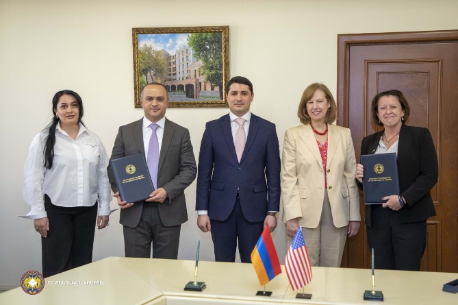 Քննչական կոմիտեն ընդլայնում է համագործակցությունն ԱՄՆ ՀԴԲ-ի հետ անդրազգային հանցագործությունների դեմ պայքարելու համար Քննչական կոմիտեն ընդլայնում է համագործակցությունն ԱՄՆ ՀԴԲ-ի հետ անդրազգային հանցագործությունների դեմ պայքարելու համար