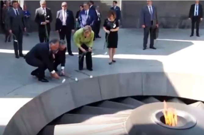 Ծիծեռնակաբերդ հուշահամալիր, լռության րոպե. Մերկելը լուսանկար է հրապարակել իր Instagram-ում (ՖՈՏՈ)