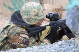 Армения должна сделать все в политическом плане для недопущения эскалации в регионе - Минобороны