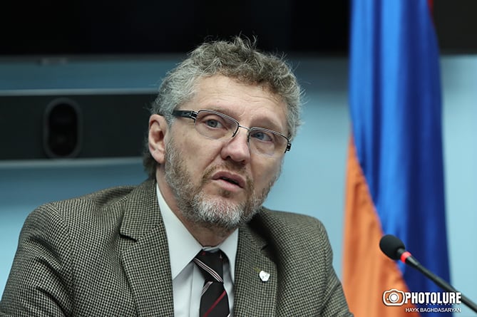 Спецдокладчик ООН призвал международное сообщество рассмотреть механизмы сохранения армянского наследия в Арцахе