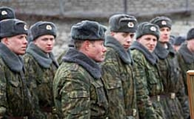 В российскую армию возвращаются гауптвахты, а срок службы по призыву сокращается до полутора лет