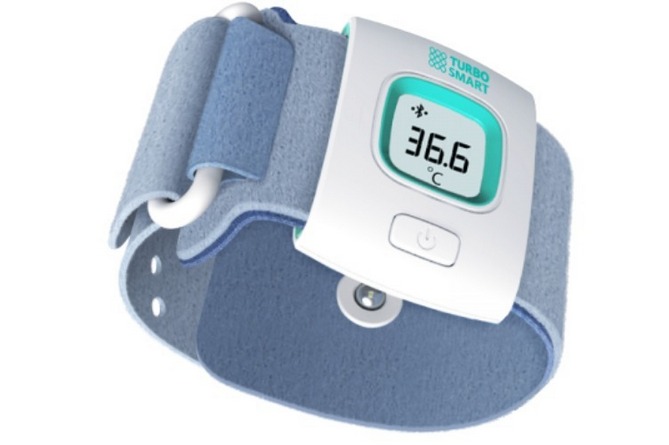 Китайские школьники будут носить "умные" браслеты-градусники 