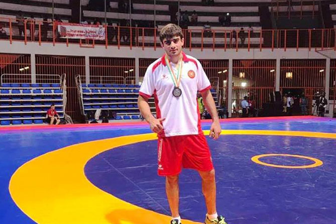 Армянский борец завоевал серебряную медаль на играх Франкофонии