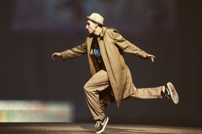 Танцор Гор Мнацакян рассказал, как попал на шоу "Танцы" и как "кайфанул" на выступлении