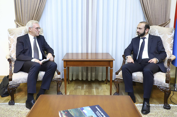 Глава МИД Армении обсудил с замминистра иностранных дел РФ карабахский конфликт