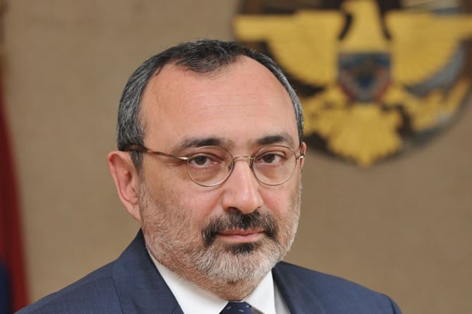 Глава МИД НКР: в Арцахе, в отличие от Баку, не видят альтернативы мирному урегулированию карабахского конфликта