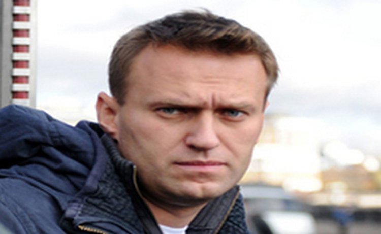 Кировский облсуд изменил меру пресечения Навальному и Офицерову с ареста на подписку Кировский облсуд изменил меру пресечения Навальному и Офицерову с ареста на подписку