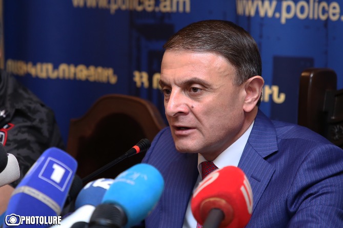 Վալերիյ Օսիպյանը հրաժարական կտա ոստիկանապետի պաշտոնից. ԶԼՄ–ները նշում են պատճառները Վալերիյ Օսիպյանը հրաժարական կտա ոստիկանապետի պաշտոնից. ԶԼՄ–ները նշում են պատճառները