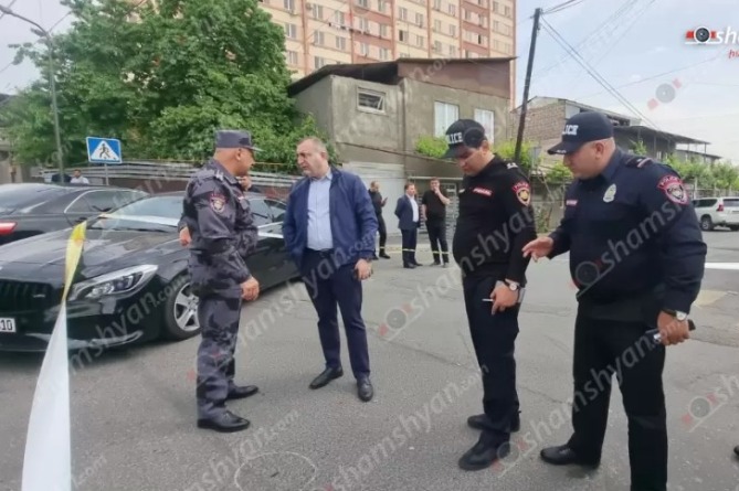 Երևանում առավոտյան կրակոցներ են հնչել. հոսպիտալացվածը Դավիթաշենի թաղապետի տեղակալն է. ԶԼՄ Երևանում առավոտյան կրակոցներ են հնչել. հոսպիտալացվածը Դավիթաշենի թաղապետի տեղակալն է. ԶԼՄ