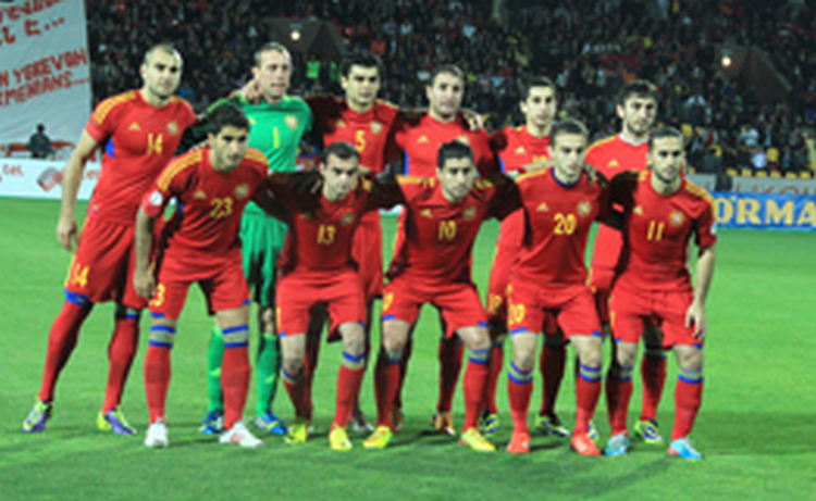 Сборные Италии и Армении сыграли вничью в Неаполе