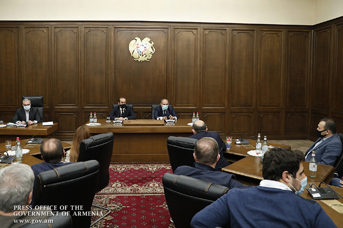 Армянский премьер обсудил с руководством парламента внешнеполитичекий вектор в условиях войны в Арцахе