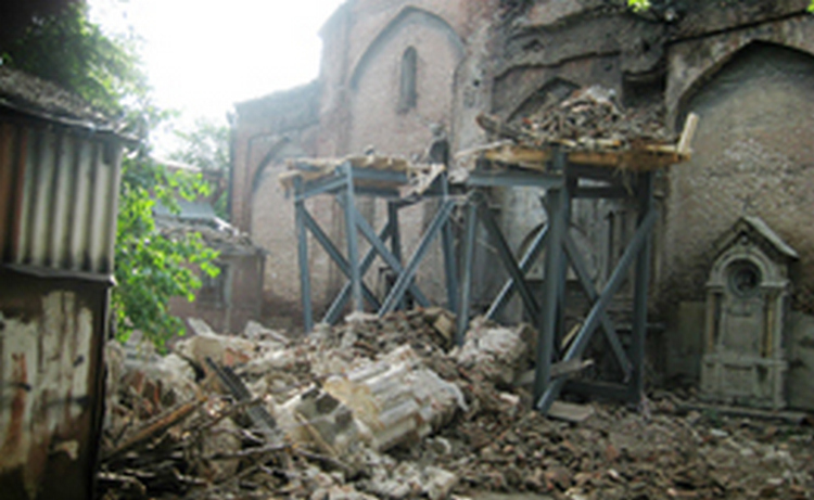 Армянская церковь Сурб Ншан в Грузии может рухнуть в любую минуту - эксперт