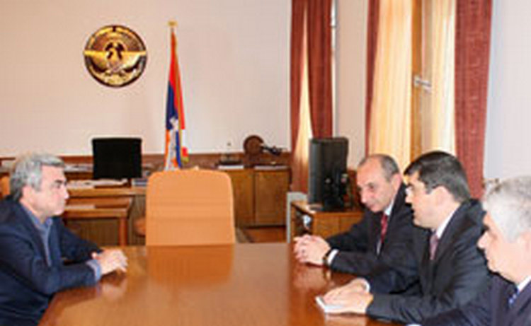 Президенты Армении и НКР обсудили вопросы сотрудничества двух армянских государств