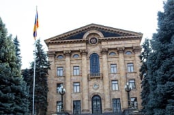 Партия власти в Армении предлагает приравнять призывы к захвату власти к терроризму - заявление