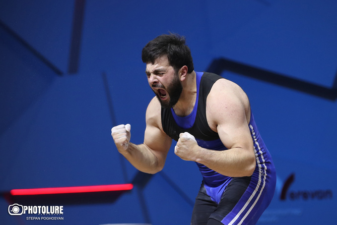  Гарик Карапетян принес Армении третье "золото" чемпионата Европы по тяжелой атлетике 