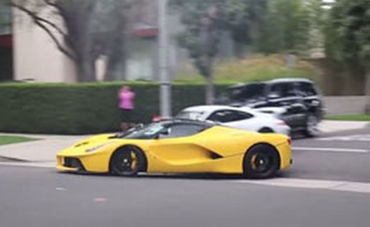 Лихачом на Ferrari в Калифорнии оказался катарский шейх (ВИДЕО)