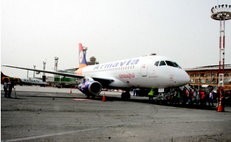 «Արմավիա» ավիաընկերության համար առաջին Superjet-100-ը ձևակերպվել է Խաբարովսկի երկրամասի մաքսատանը