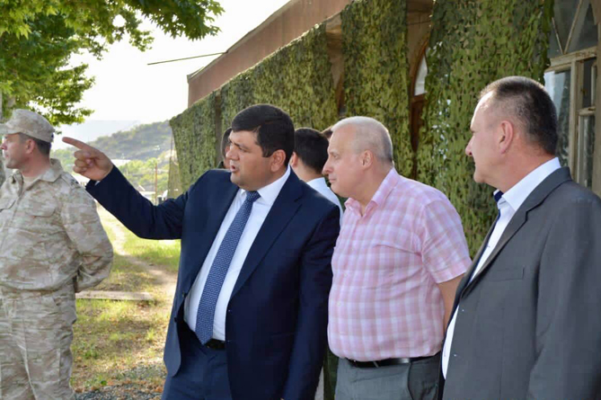 Визит в Сюник: посол РФ в Армении ознакомился со службой армянских и российских пограничников (ФОТО) Визит в Сюник: посол РФ в Армении ознакомился со службой армянских и российских пограничников (ФОТО)