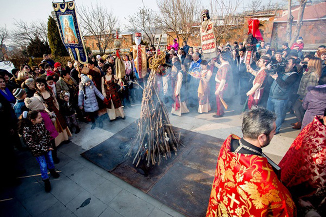 Հայաստանը տոնում է Տեառնընդառաջը. երջանկություն, որը միշտ քեզ հետ է