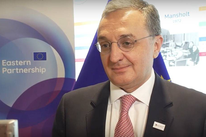 Զոհրաբ Մնացականյանը` Մամեդյարովի հետ հանդիպման և Փաշինյան–Ալիև ակնկալվող հանդիպման մասին (ՎԻԴԵՈ) Զոհրաբ Մնացականյանը` Մամեդյարովի հետ հանդիպման և Փաշինյան–Ալիև ակնկալվող հանդիպման մասին (ՎԻԴԵՈ)