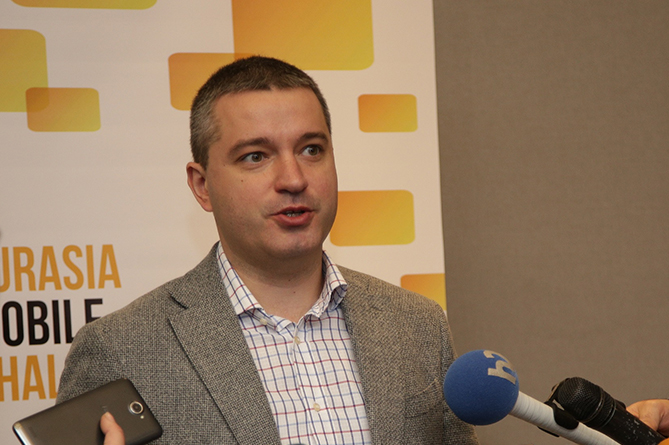 Гендиректор Beeline в Армении Андрей Пятахин не собирается покидать свой пост - заявление компании