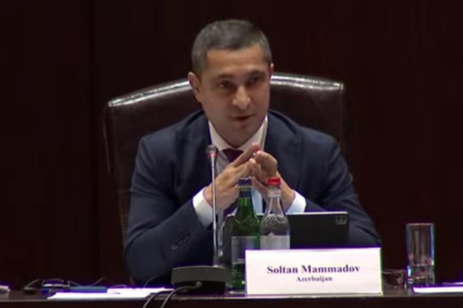 Ադրբեջանցի պատգամավորը ողջույններ է հղել Երևանից «Արցախը Ադրբեջան է» ետնանկարի ֆոնին, մեկնաբանություններում իսկական խրախճանք է (ՖՈՏՈ) Ադրբեջանցի պատգամավորը ողջույններ է հղել Երևանից «Արցախը Ադրբեջան է» ետնանկարի ֆոնին, մեկնաբանություններում իսկական խրախճանք է (ՖՈՏՈ)