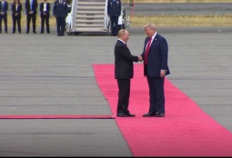 Президенты России и США встретились на Аляске (ВИДЕО)