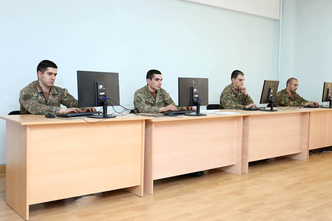 ՀՀ ՊՆ–ն հայտարարում է ՏՏ ոլորտներում մասնագիտացված զորակոչիկների մրցույթ