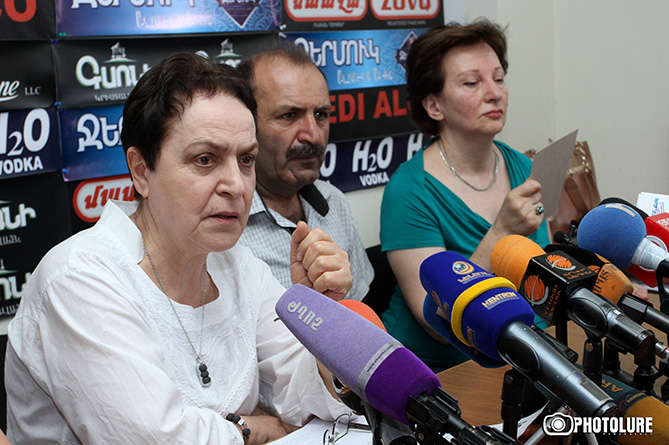 Ցուցարարների նկատմամբ բռնություն գործադրած ոստիկանները պետք է պատժվեն. Ալավերդյան Ցուցարարների նկատմամբ բռնություն գործադրած ոստիկանները պետք է պատժվեն. Ալավերդյան