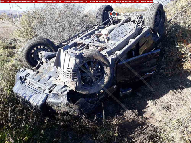 Գեղարքունիքում Toyotan ընկել է ձորակը. 4 մարդ հոսպիտալացվել է Գեղարքունիքում Toyotan ընկել է ձորակը. 4 մարդ հոսպիտալացվել է