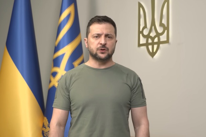  Зеленский подписал заявку Украины на вступление в НАТО в ускоренном порядке