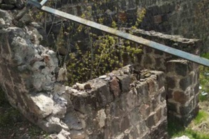 Չարենցի փողոցում ջրամբարի պատ է փլուզվել 