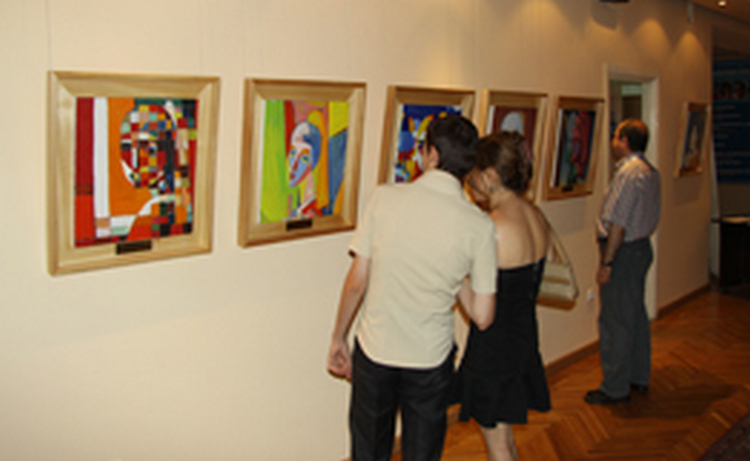 «Симулякрум» армянского художника Нарека Аветисяна выставлен в здании ООН в Армении