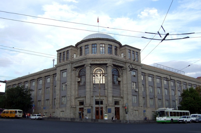 Ереванский медуниверситет приобретет одну из крупнейших столичных клиник Ереванский медуниверситет приобретет одну из крупнейших столичных клиник