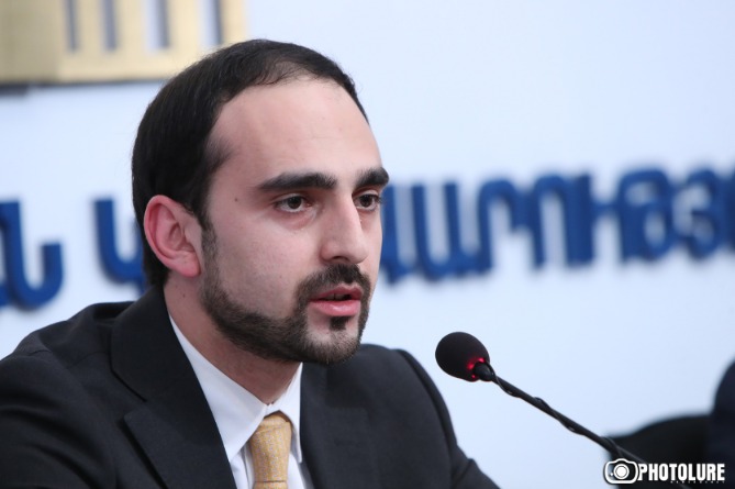 Ավինյան. կորոնավիրուսի տարածումը լոկալ բնույթ է կրում (ՎԻԴԵՈ) Ավինյան. կորոնավիրուսի տարածումը լոկալ բնույթ է կրում (ՎԻԴԵՈ)