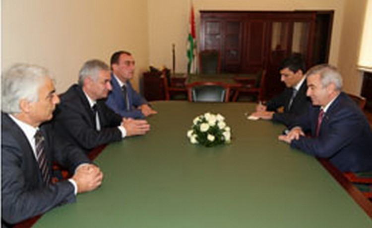 Карабах и Абхазия выступают за углубление двустороннего взаимодействия