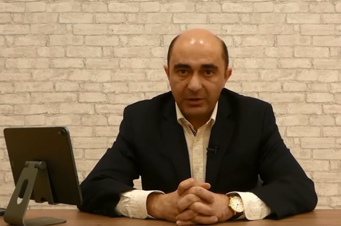 Марукян предложил Пашиняну вариант выхода из сложившейся в стране кризисной ситуации (ВИДЕО) Марукян предложил Пашиняну вариант выхода из сложившейся в стране кризисной ситуации (ВИДЕО)